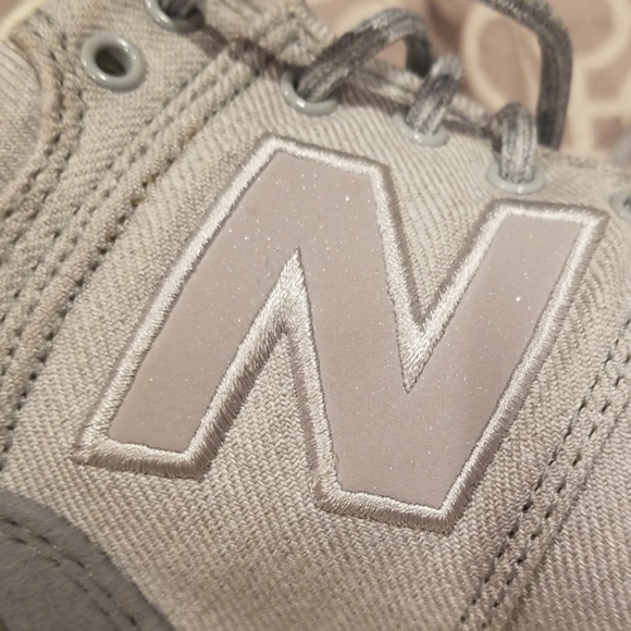 New Balance 574 - Picture 6 of 6